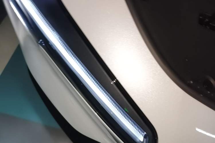 Used XPeng MONA M03 2025 502 Long-Range Max Right Front Headlight