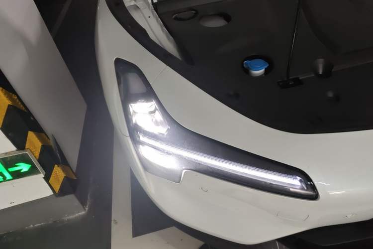 Used XPeng MONA M03 2025 502 Long-Range Max Right Front Headlight