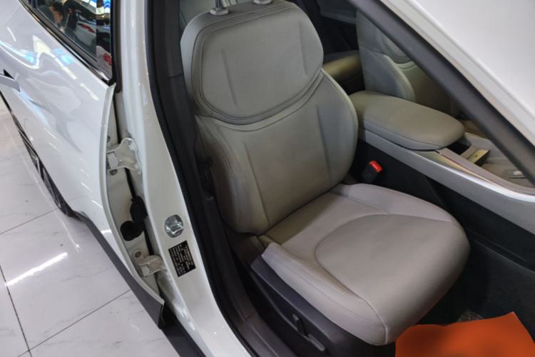 Used XPeng MONA M03 2025 600 with Ultra-Long Range Max Right Front Seat