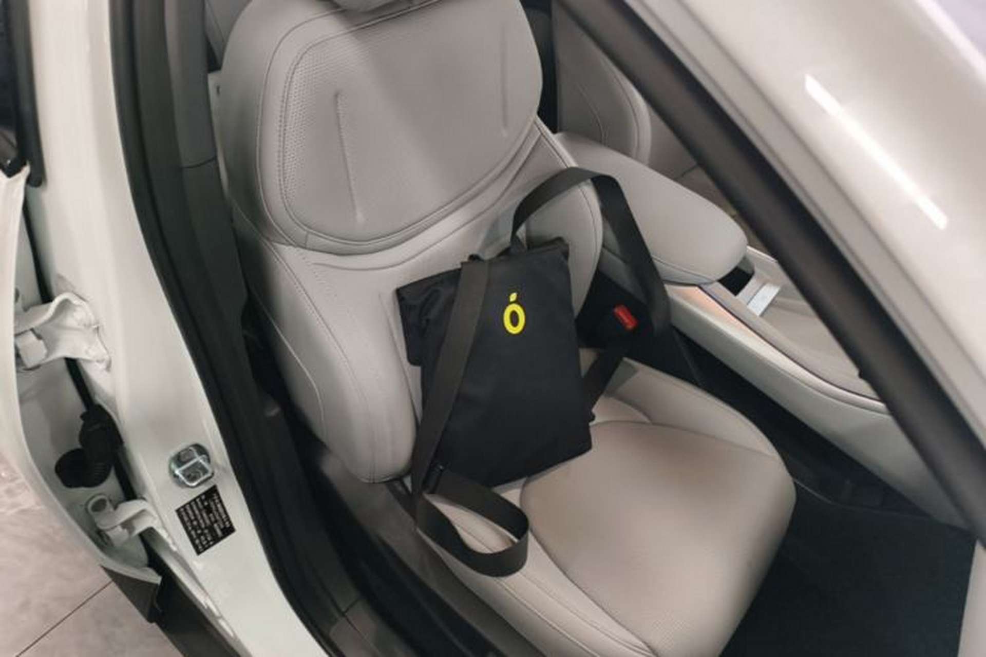 Used XPeng MONA M03 2025 600 with Ultra-Long Range Max Right Front Seat