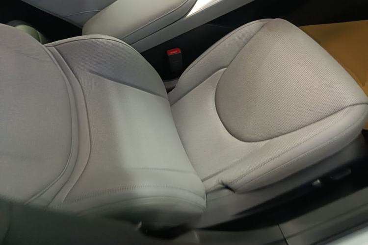 Used XPeng MONA M03 2025 600 with Ultra-Long Range Max Right Front Seat