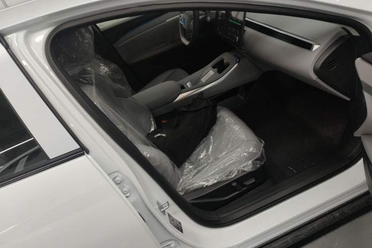 Used XPeng MONA M03 2025 515 Long-Range Plus Right Front Seat