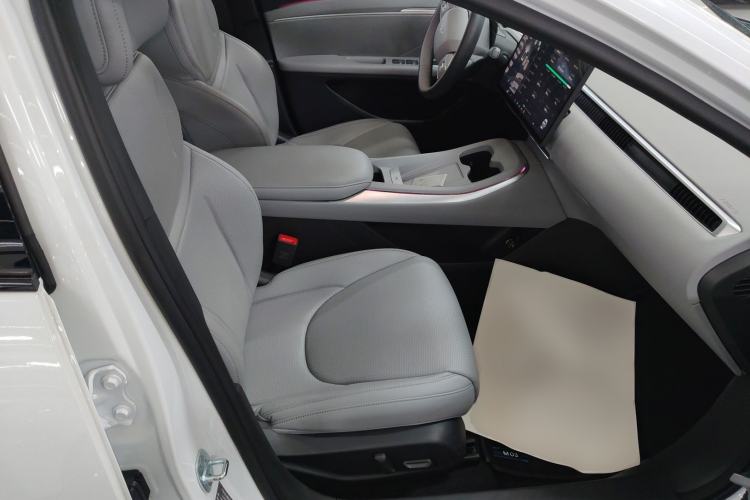 Used XPeng MONA M03 2025 600 with Ultra-Long Range Max Right Front Seat