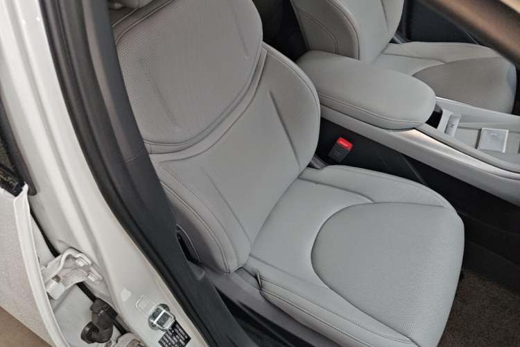 Used XPeng MONA M03 2025 502 Long-Range Max Right Front Seat