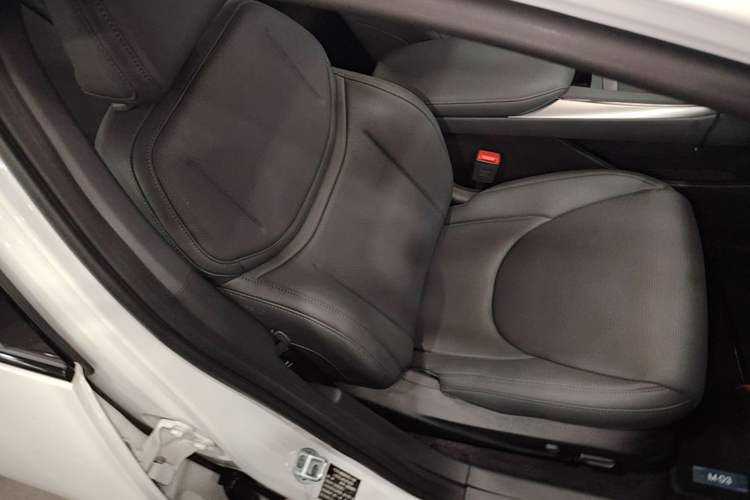 Used XPeng MONA M03 2025 600 with Ultra-Long Range Max Right Front Seat