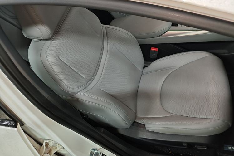 Used XPeng MONA M03 2025 600 with Ultra-Long Range Max Right Front Seat