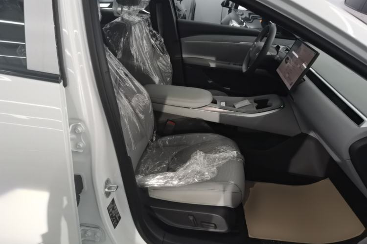 Used XPeng MONA M03 2025 515 Long-Range Plus Right Front Seat