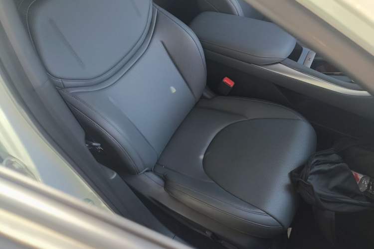 Used XPeng MONA M03 2025 620 Ultra-Long Range Plus Right Front Seat