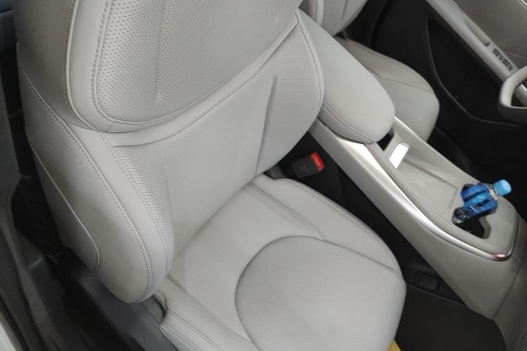 Used XPeng MONA M03 2025 600 with Ultra-Long Range Max Right Front Seat