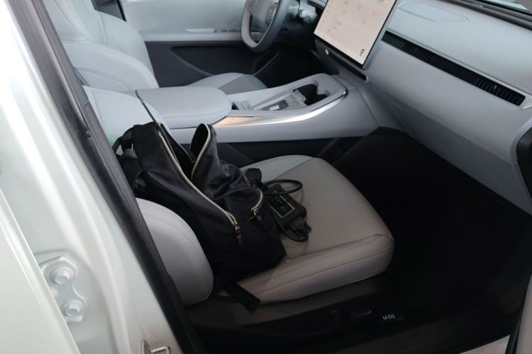 Used XPeng MONA M03 2025 600 with Ultra-Long Range Max Right Front Seat