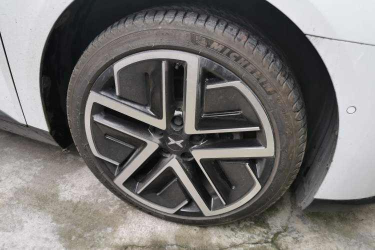 Used XPeng MONA M03 2025 620 Ultra-Long Range Plus Right Front Wheel Hub