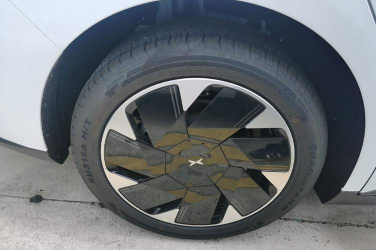 Used XPeng MONA M03 2025 502 Long-Range Max Right Rear Wheel Hub