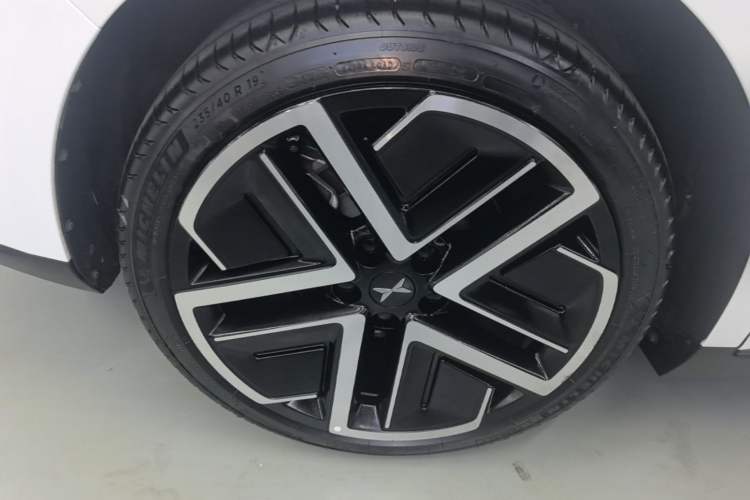 Used XPeng MONA M03 2025 600 with Ultra-Long Range Max Right Rear Wheel Hub