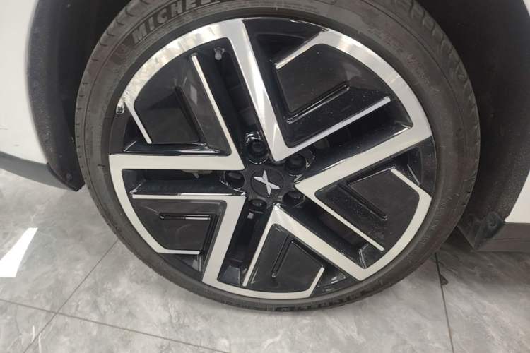 Used XPeng MONA M03 2025 600 with Ultra-Long Range Max Right Rear Wheel Hub