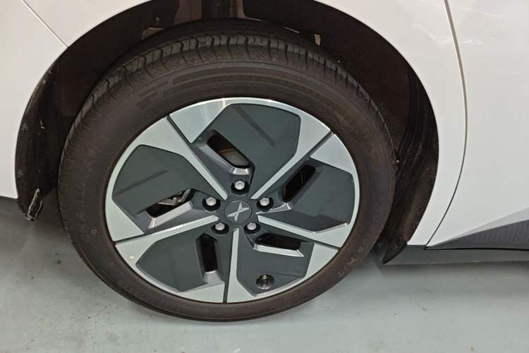 Used XPeng MONA M03 2025 515 Long-Range Plus Right Rear Wheel Hub