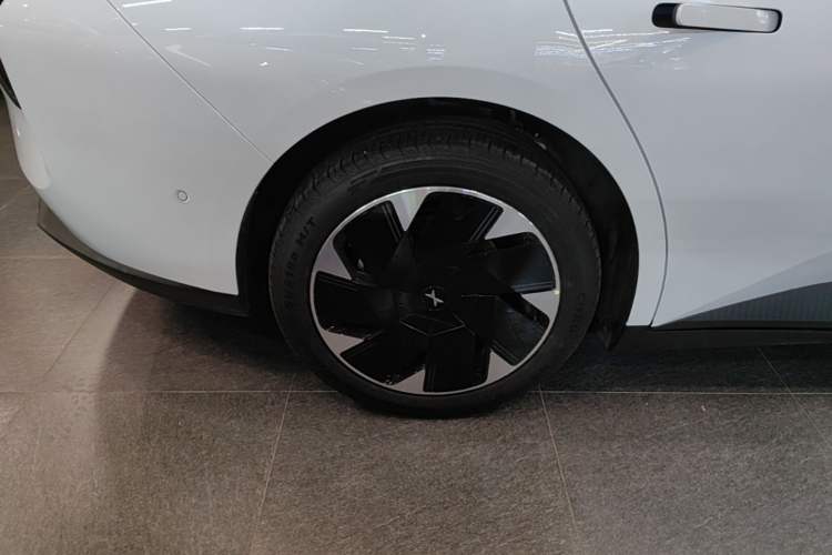 Used XPeng MONA M03 2025 600 with Ultra-Long Range Max Right Rear Wheel Hub