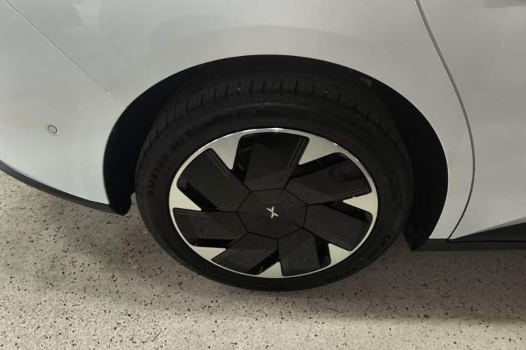 Used XPeng MONA M03 2025 600 with Ultra-Long Range Max Right Rear Wheel Hub