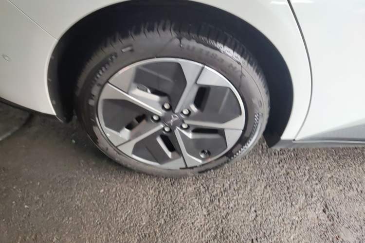 Used XPeng MONA M03 2025 515 Long-Range Plus Right Rear Wheel Hub