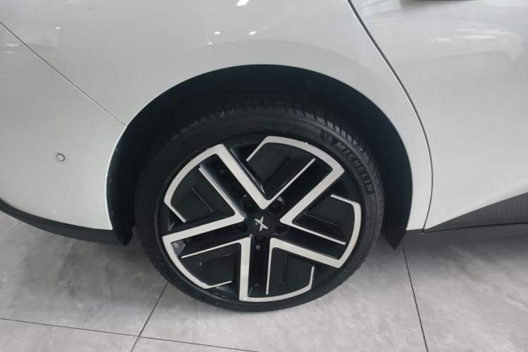 Used XPeng MONA M03 2025 600 with Ultra-Long Range Max Right Rear Wheel Hub