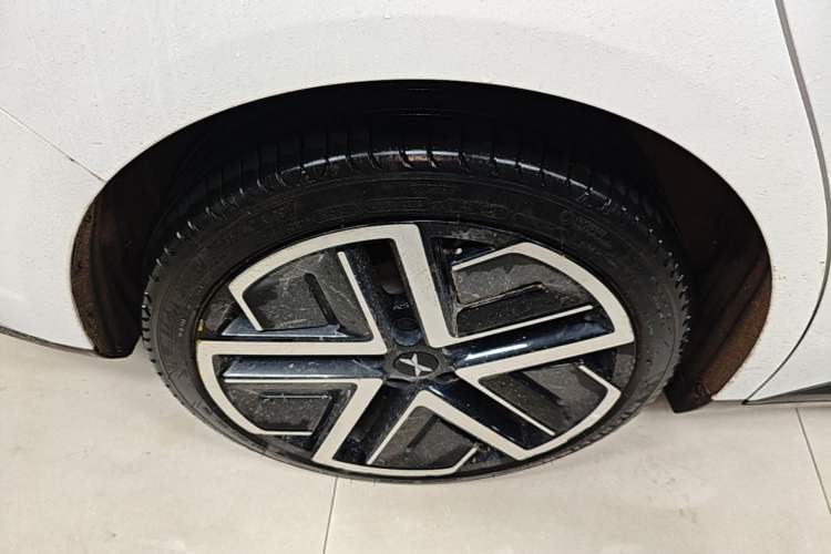 Used XPeng MONA M03 2025 600 with Ultra-Long Range Max Right Rear Wheel Hub