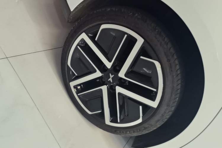 Used XPeng MONA M03 2025 600 with Ultra-Long Range Max Right Rear Wheel Hub