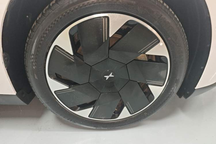 Used XPeng MONA M03 2025 600 with Ultra-Long Range Max Right Rear Wheel Hub