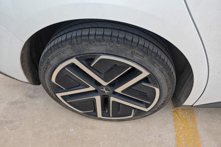 Used XPeng MONA M03 2025 600 with Ultra-Long Range Max Right Rear Wheel Hub
