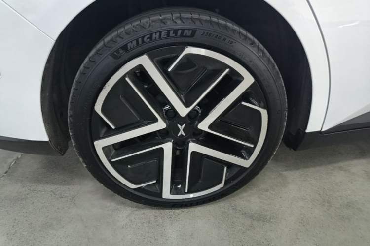 Used XPeng MONA M03 2025 600 with Ultra-Long Range Max Right Rear Wheel Hub