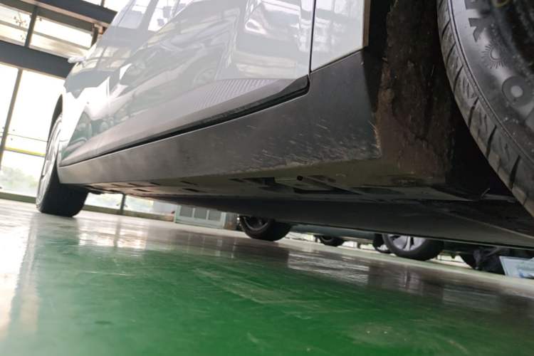 Used XPeng MONA M03 2025 600 with Ultra-Long Range Max Right Side Sill