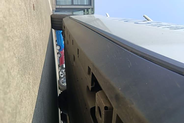 Used XPeng MONA M03 2025 600 with Ultra-Long Range Max Right Side Sill