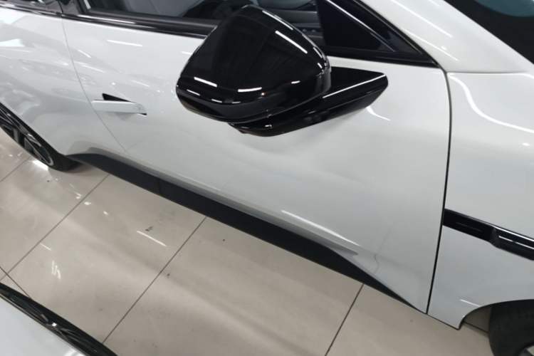 Used XPeng MONA M03 2025 600 with Ultra-Long Range Max Right Side Sill