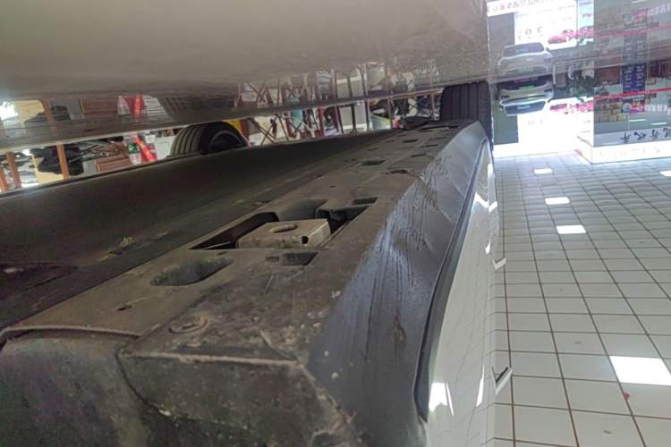 Used XPeng MONA M03 2025 600 with Ultra-Long Range Max Right Side Sill