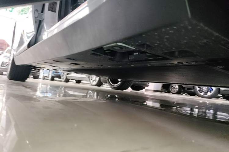Used XPeng MONA M03 2025 502 Long-Range Max Right Side Sill
