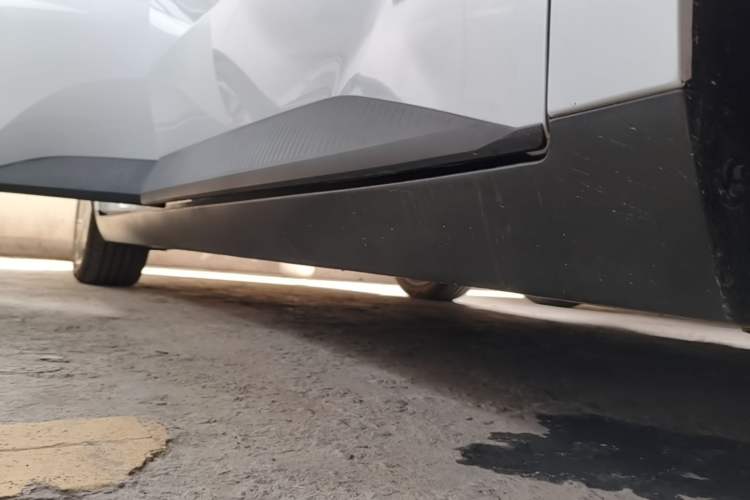 Used XPeng MONA M03 2025 600 with Ultra-Long Range Max Right Side Sill