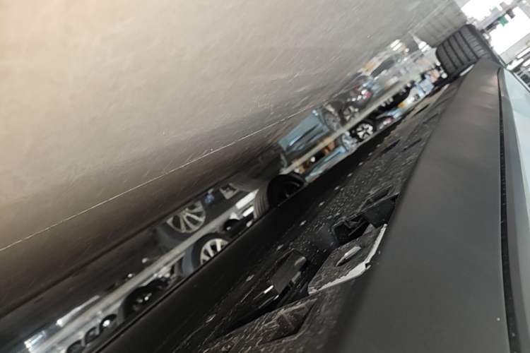 Used XPeng MONA M03 2025 515 Long-Range Plus Right Side Sill