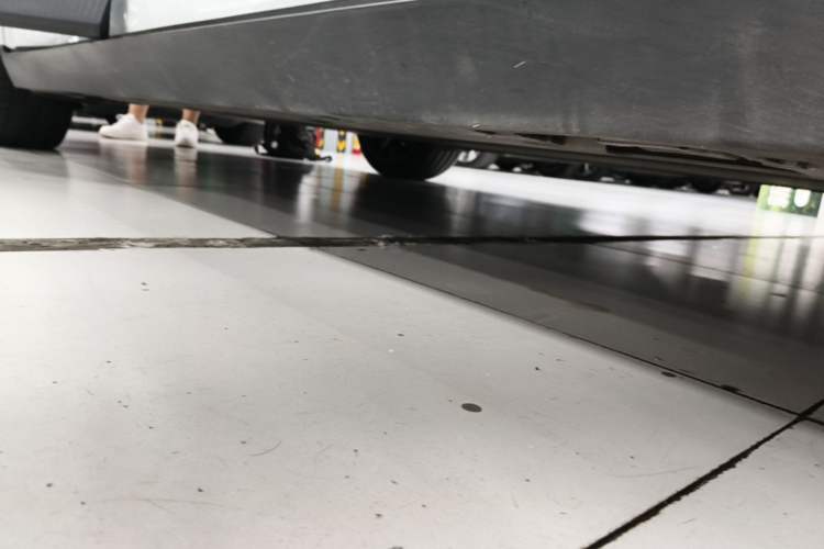 Used XPeng MONA M03 2025 600 with Ultra-Long Range Max Right Side Sill