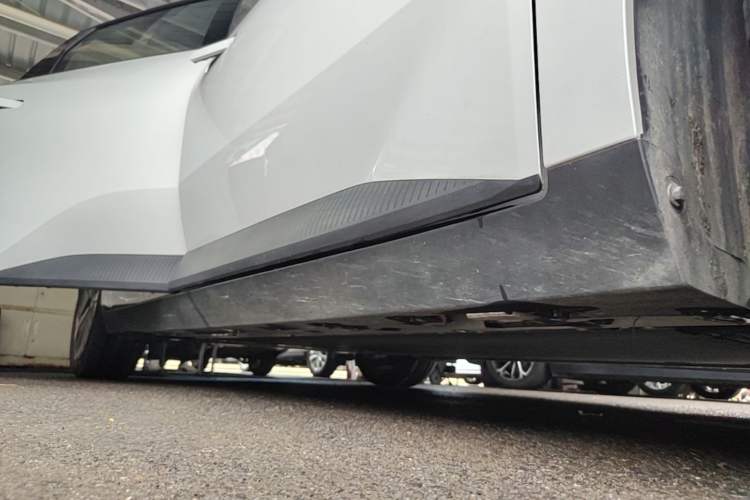 Used XPeng MONA M03 2025 515 Long-Range Plus Right Side Sill