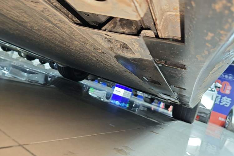Used XPeng MONA M03 2025 600 with Ultra-Long Range Max Right Side Sill