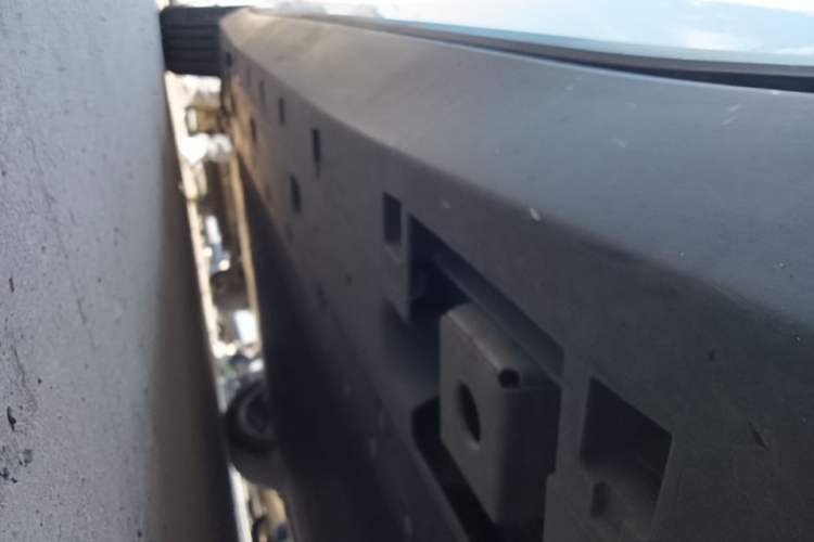 Used XPeng MONA M03 2025 620 Ultra-Long Range Plus Right Side Sill