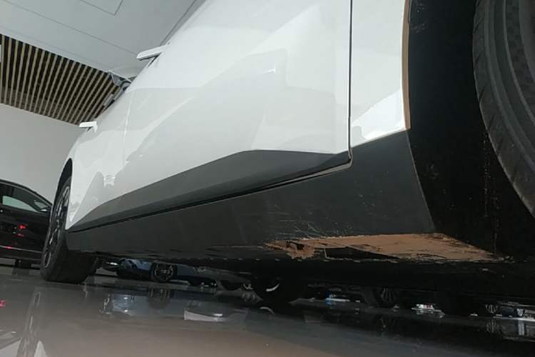 Used XPeng MONA M03 2025 502 Long-Range Max Right Side Sill