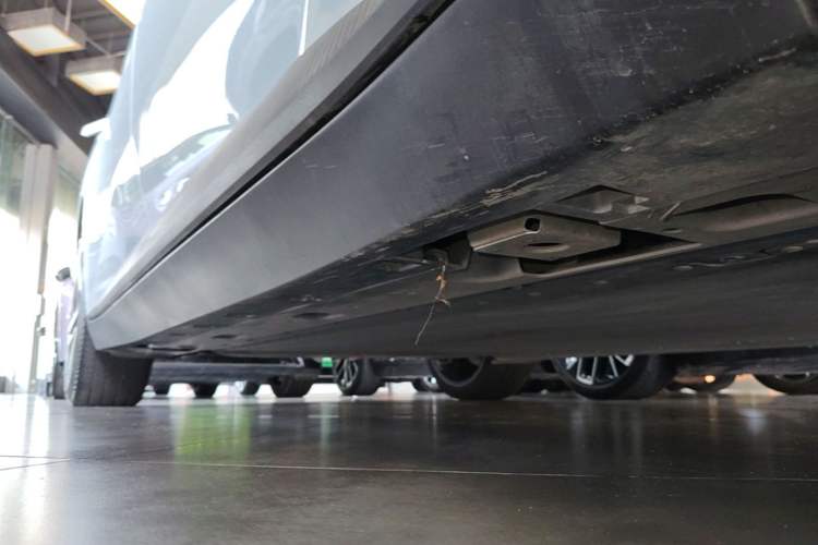 Used XPeng MONA M03 2025 600 with Ultra-Long Range Max Right Side Sill