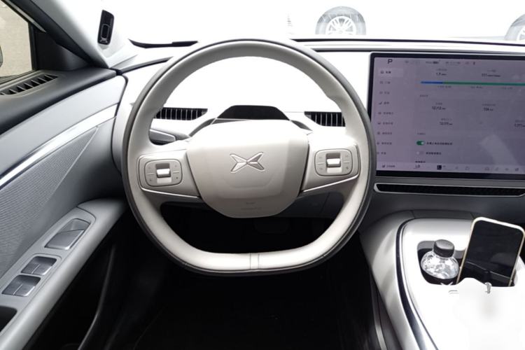Used XPeng MONA M03 2025 600 with Ultra-Long Range Max Steering Wheel