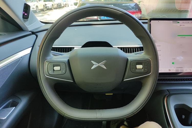 Used XPeng MONA M03 2025 600 with Ultra-Long Range Max Steering Wheel
