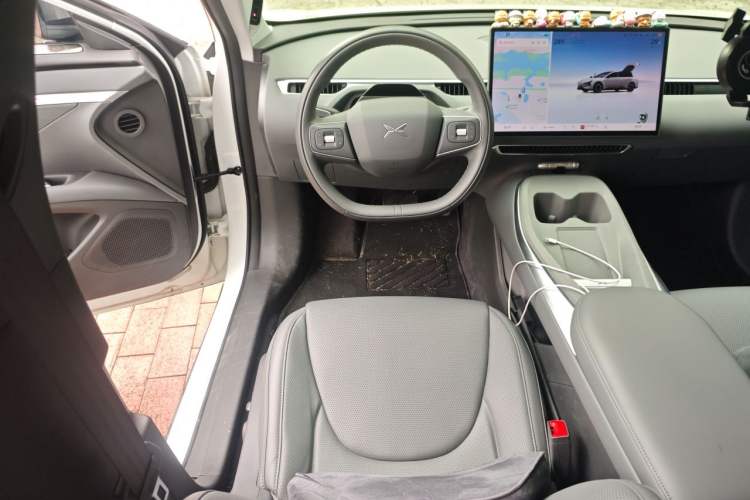 Used XPeng MONA M03 2025 600 with Ultra-Long Range Max Steering Wheel