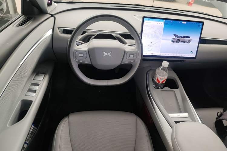 Used XPeng MONA M03 2025 600 with Ultra-Long Range Max Steering Wheel