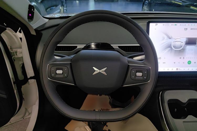Used XPeng MONA M03 2025 600 with Ultra-Long Range Max Steering Wheel