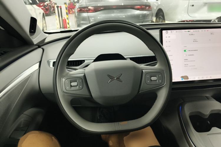 Used XPeng MONA M03 2025 600 with Ultra-Long Range Max Steering Wheel