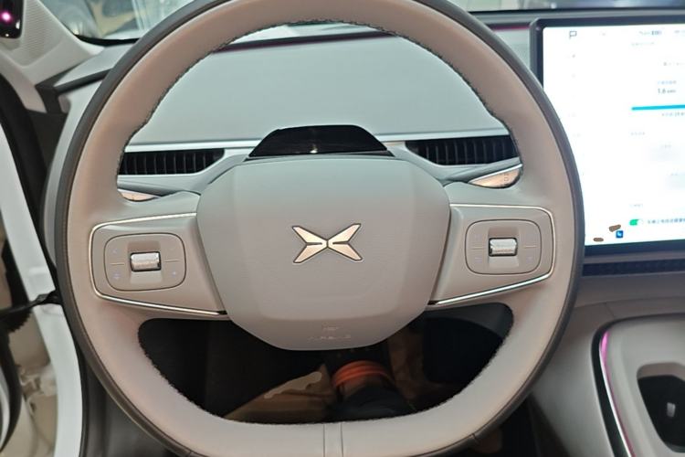 Used XPeng MONA M03 2025 600 with Ultra-Long Range Max Steering Wheel