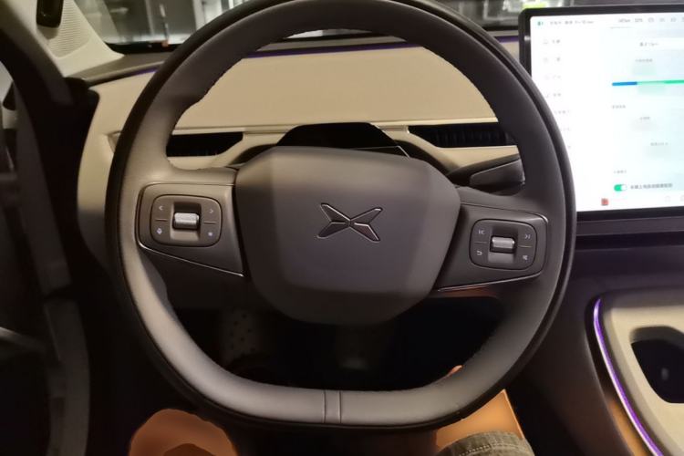 Used XPeng MONA M03 2025 600 with Ultra-Long Range Max Steering Wheel