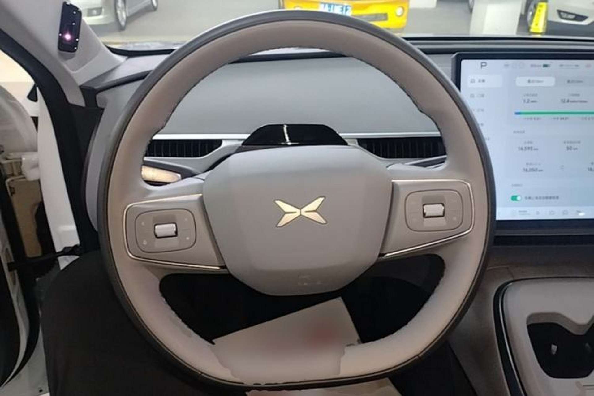 Used XPeng MONA M03 2025 600 with Ultra-Long Range Max Steering Wheel